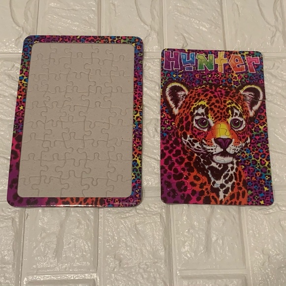Lisa frank 2 puzzles hunter and wolf - Picture 3 of 3